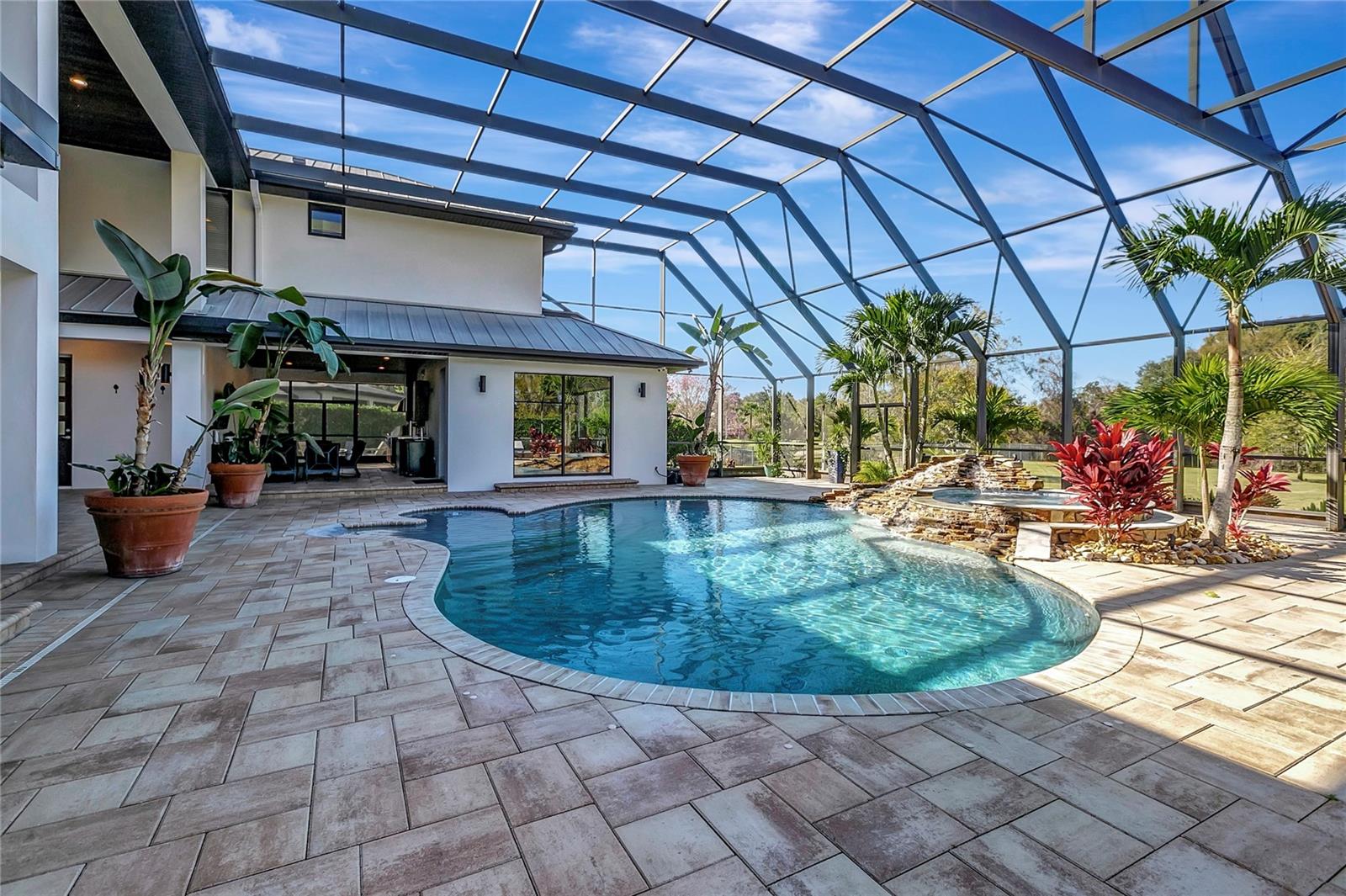 SANCTUARY ON LIVINGSTON PH 02 - Residential