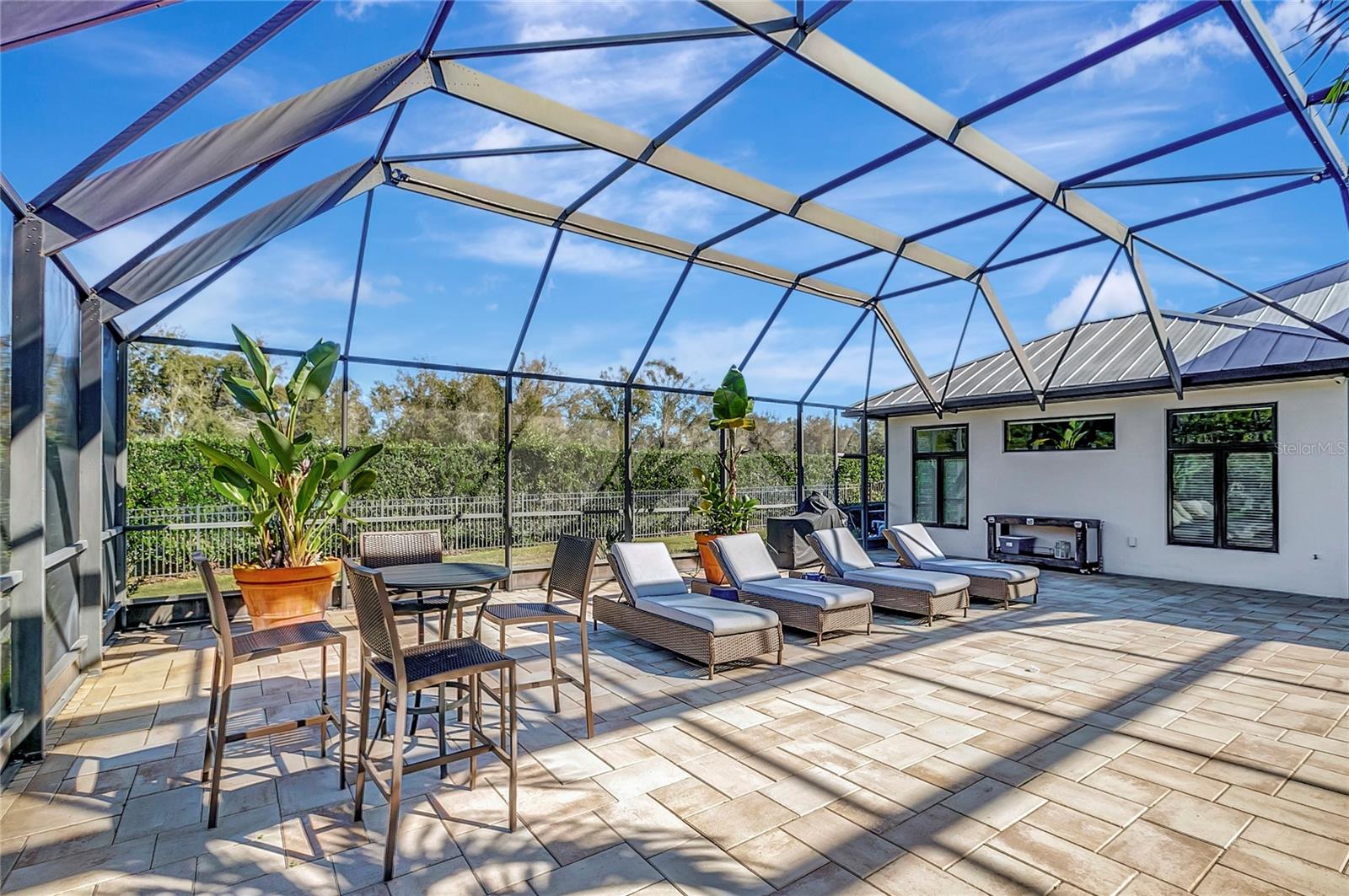 SANCTUARY ON LIVINGSTON PH 02 - Residential