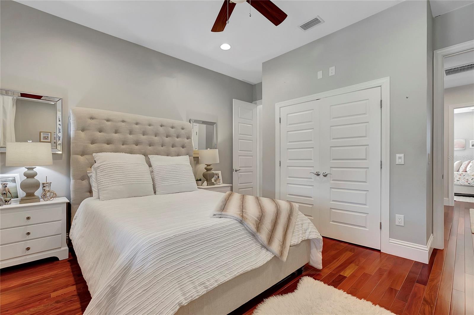 SANCTUARY ON LIVINGSTON PH 02 - Residential