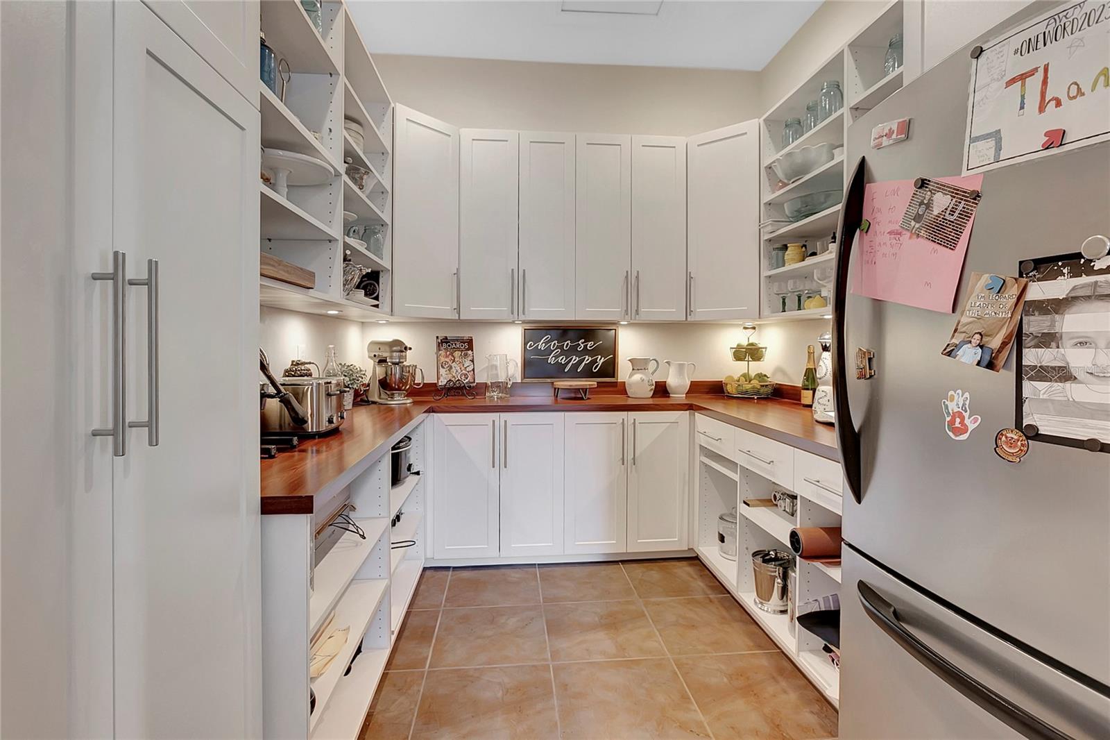 SANCTUARY ON LIVINGSTON PH 02 - Residential