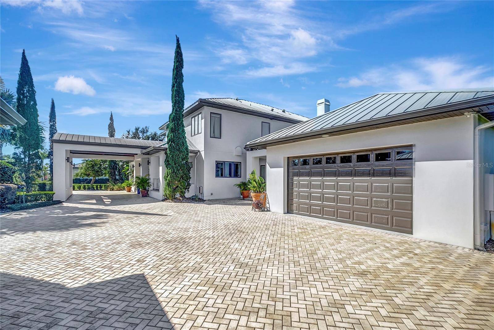 SANCTUARY ON LIVINGSTON PH 02 - Residential