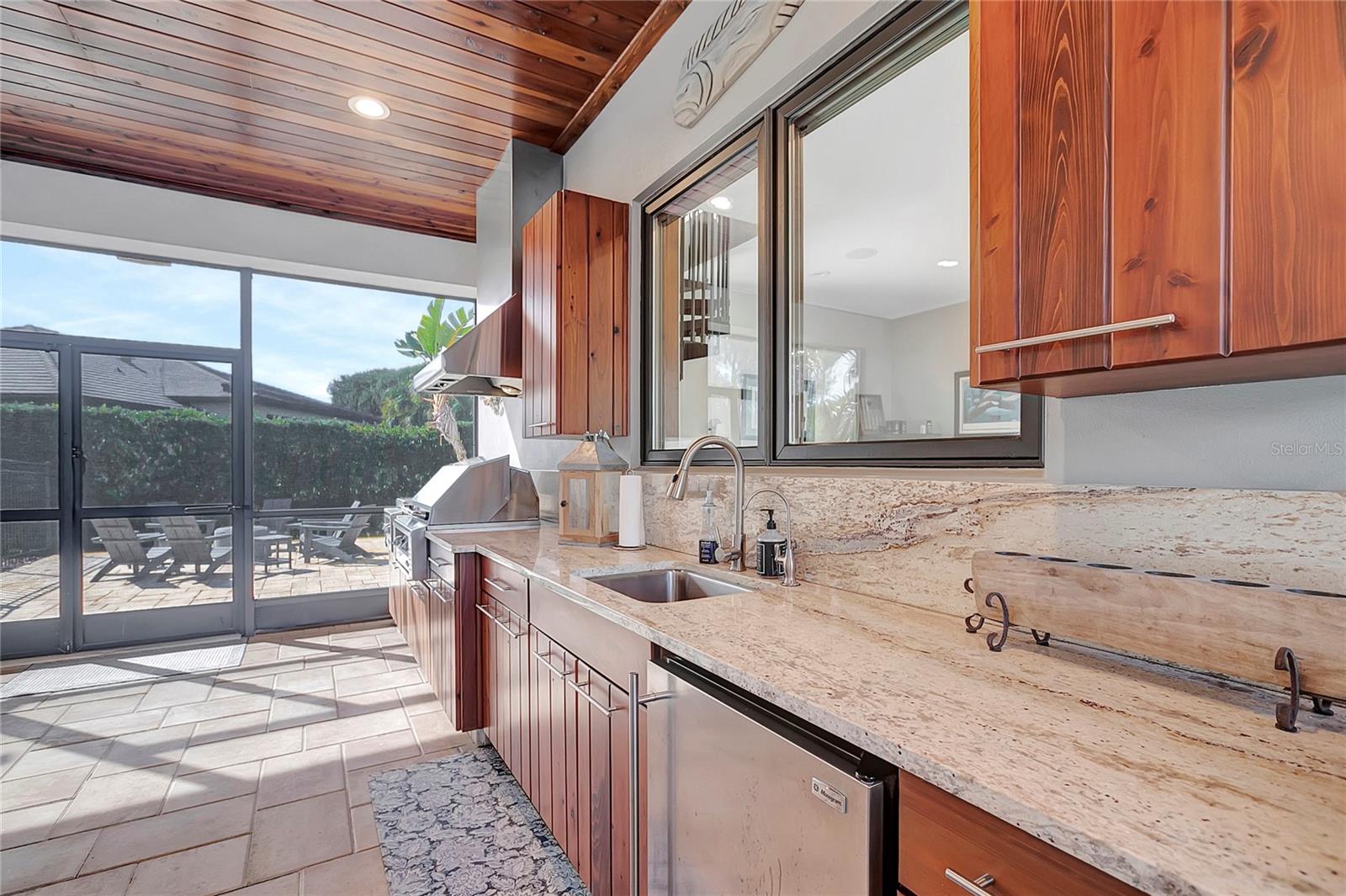 SANCTUARY ON LIVINGSTON PH 02 - Residential