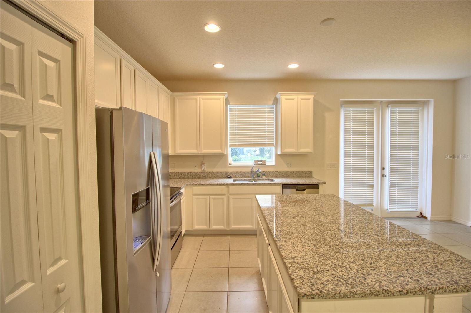 AMBERGATE - Residential Lease