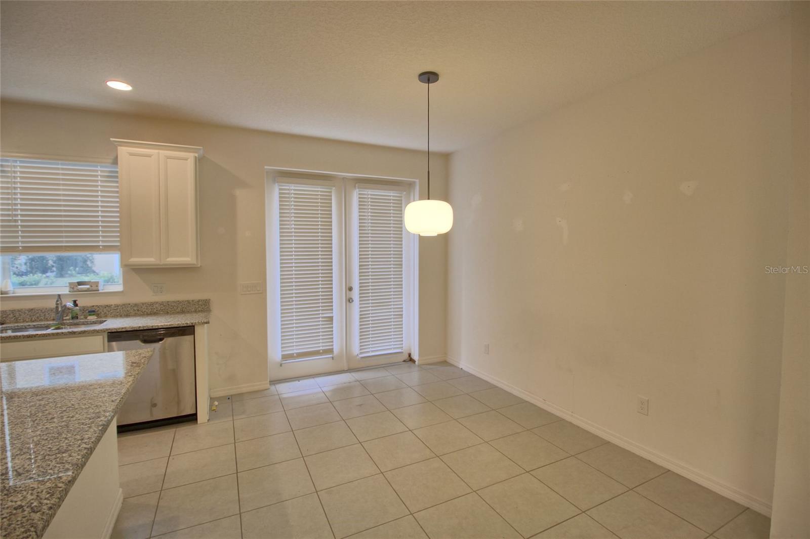 AMBERGATE - Residential Lease