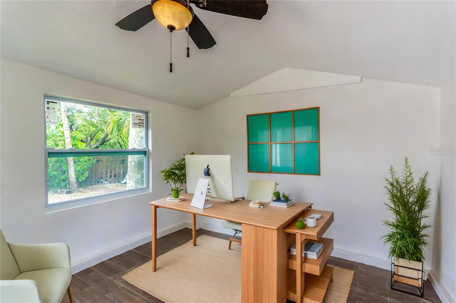 ARVIS CIRCLE - Residential