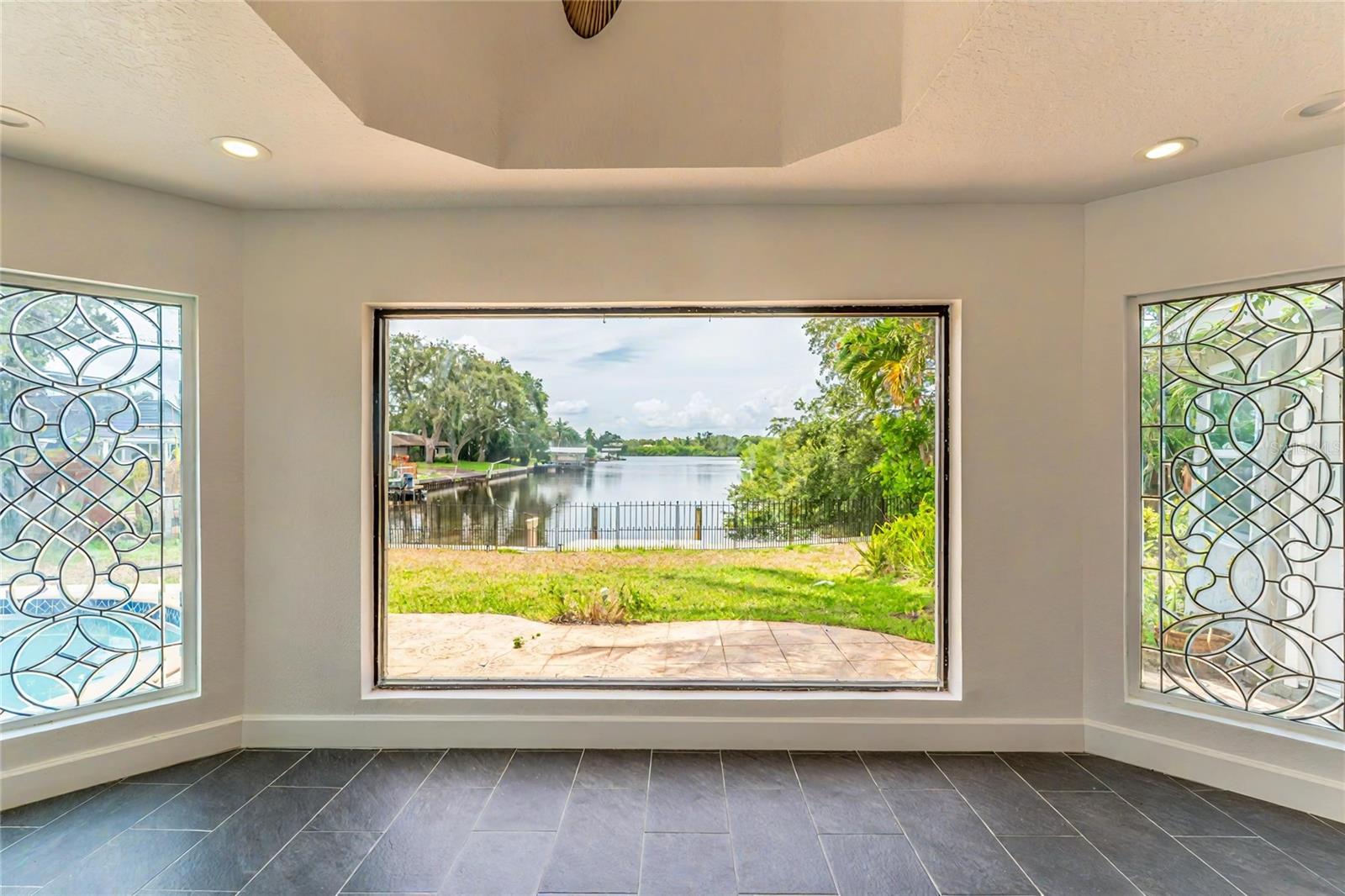 ARVIS CIRCLE - Residential