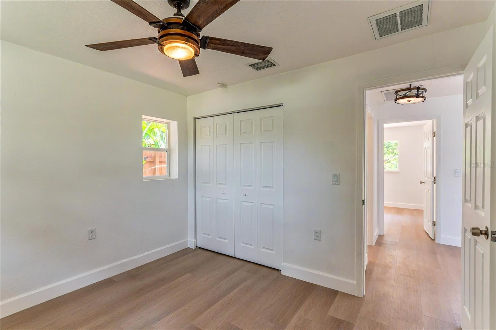 ARVIS CIRCLE - Residential