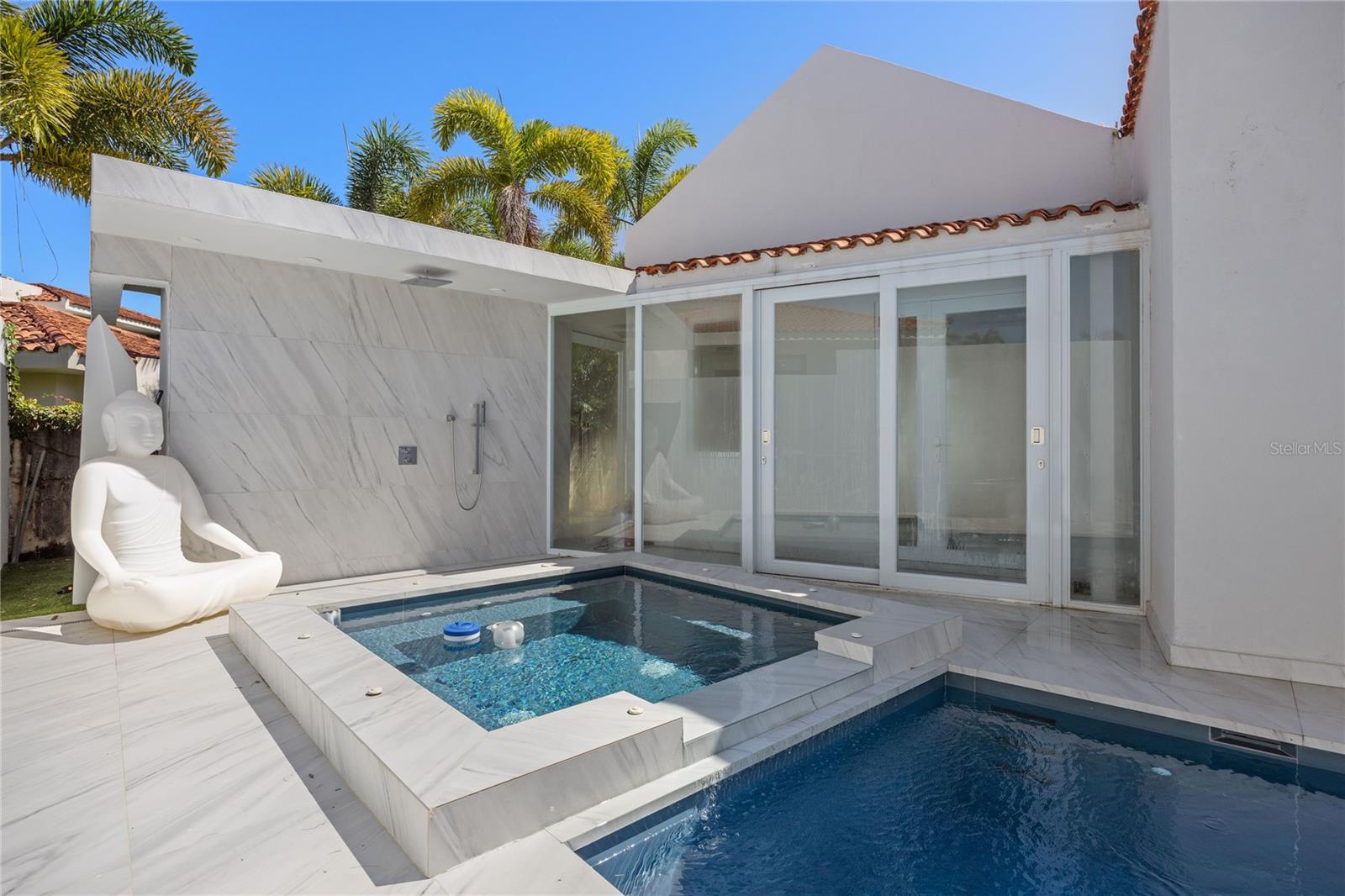 DORADO BEACH EAST - Residential