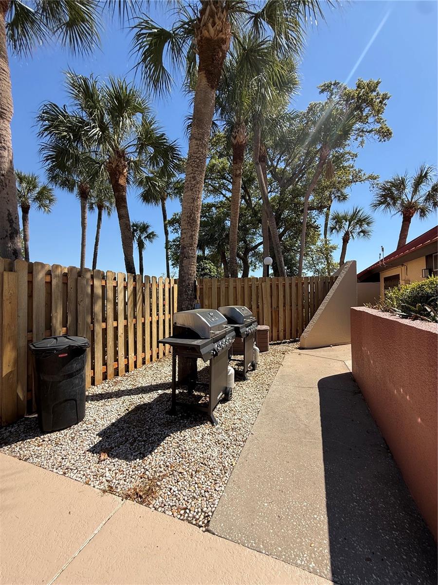 PROMENADES WEST - Residential