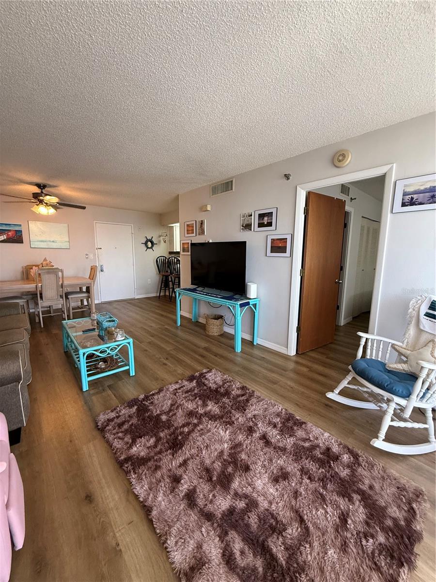 PROMENADES WEST - Residential