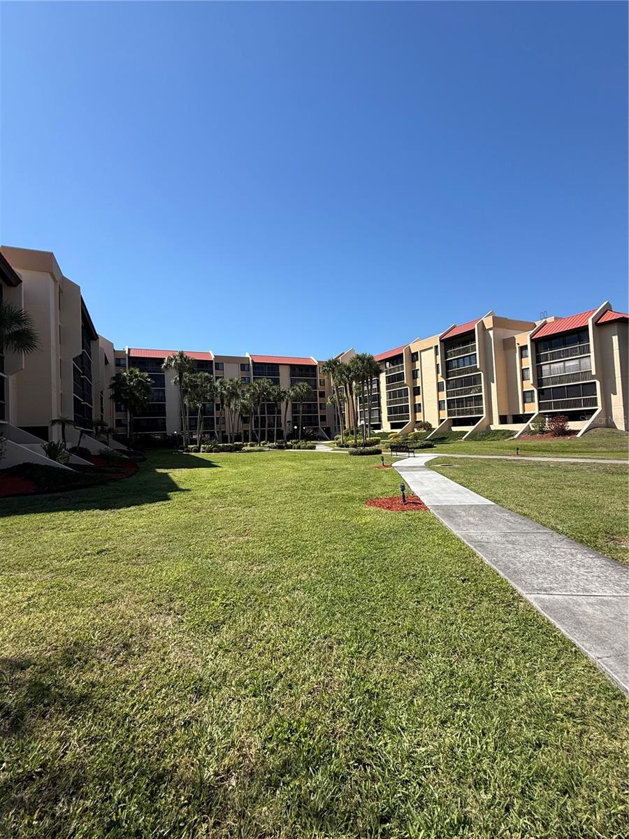 PROMENADES WEST - Residential