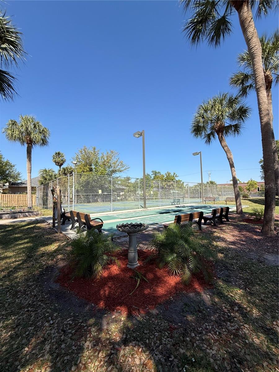 PROMENADES WEST - Residential