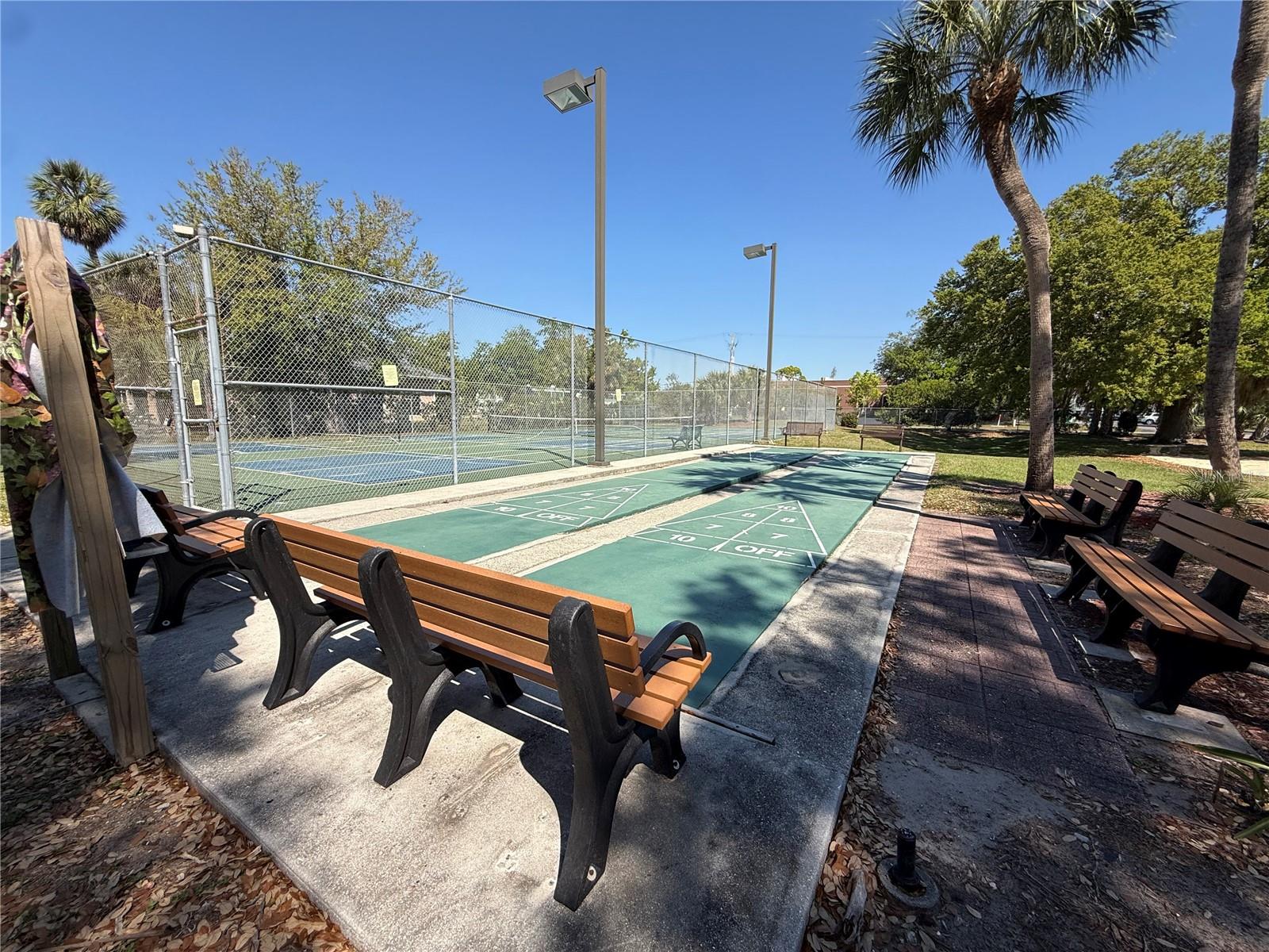 PROMENADES WEST - Residential