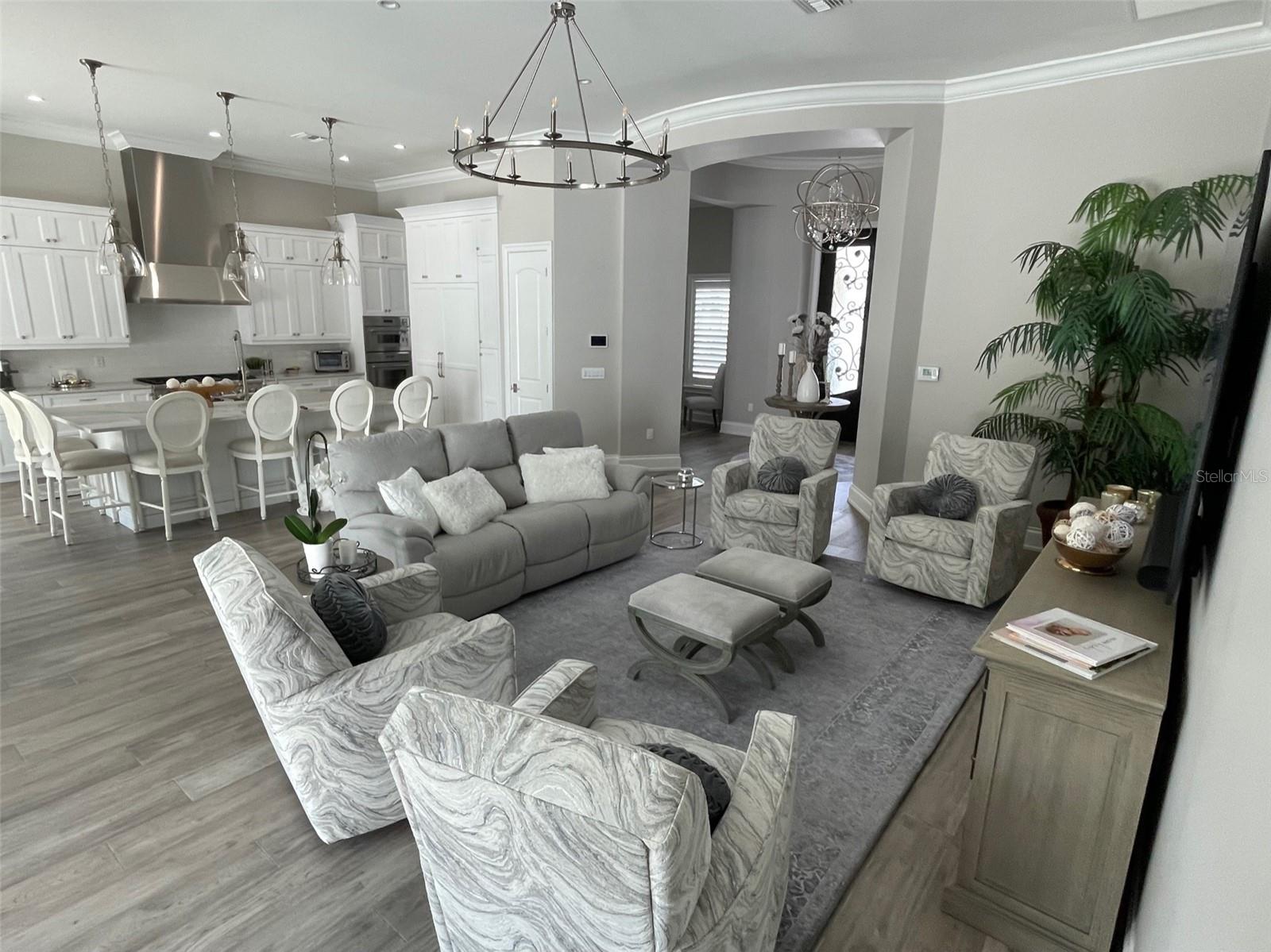 RLR GOLDEN OCALA - Residential