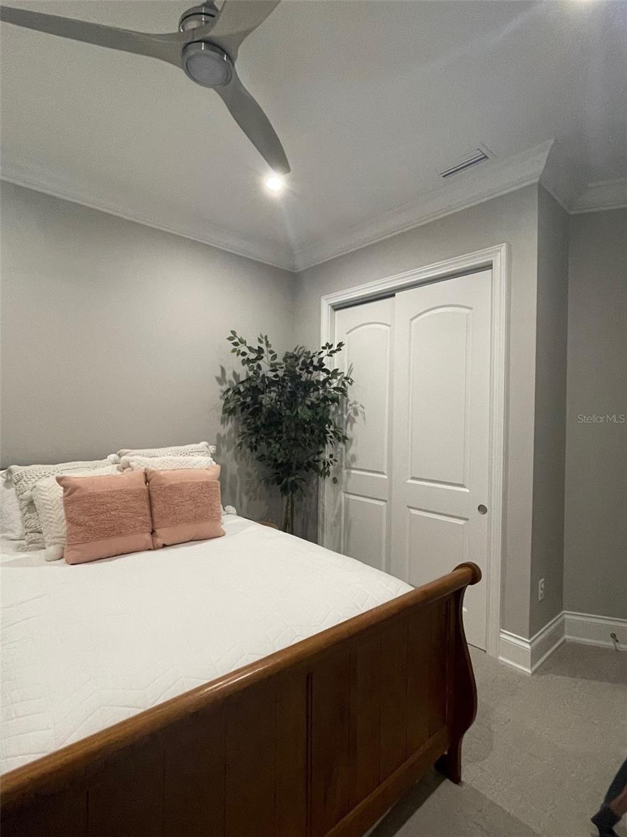 RLR GOLDEN OCALA - Residential