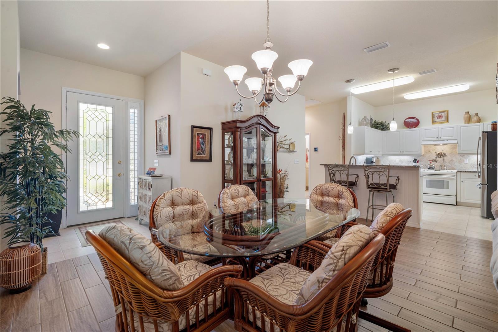 1127 HANSBERRY COURT