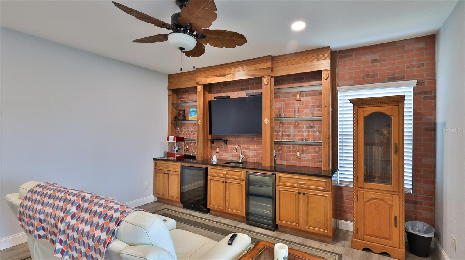 EDGEWATER SHORES UN 01 - Residential