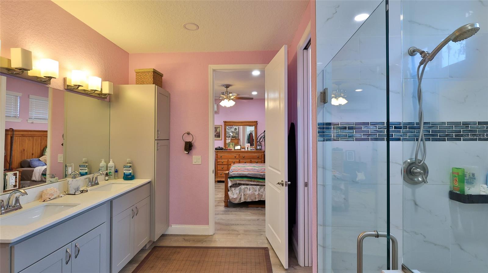 EDGEWATER SHORES UN 01 - Residential