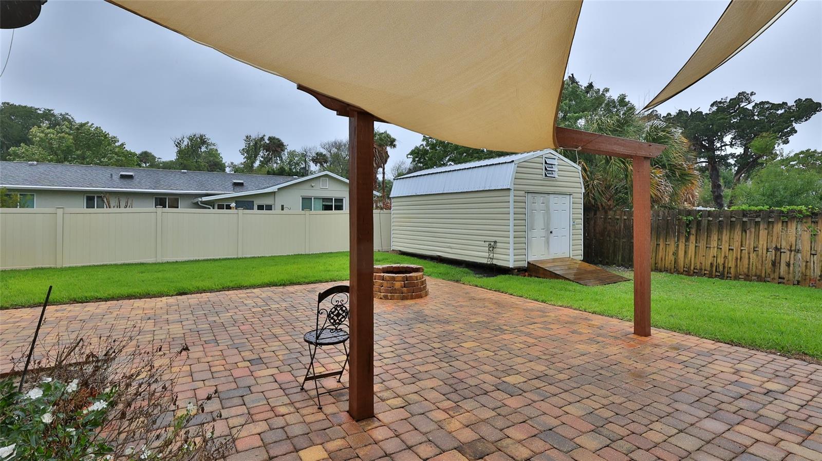 EDGEWATER SHORES UN 01 - Residential