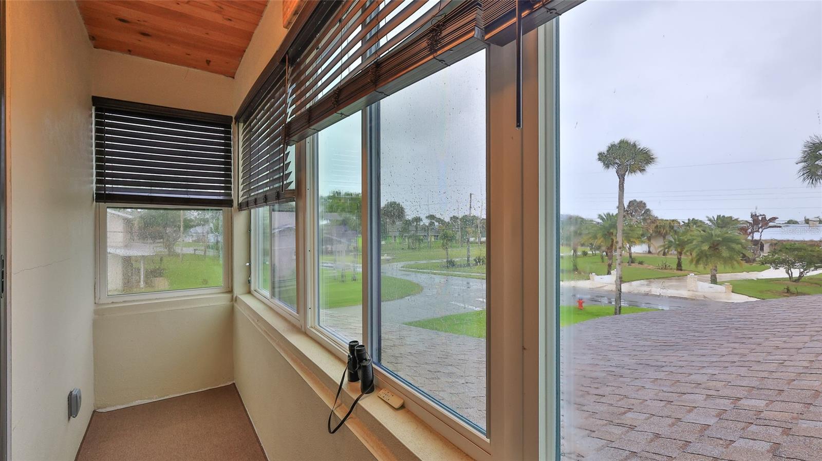 EDGEWATER SHORES UN 01 - Residential