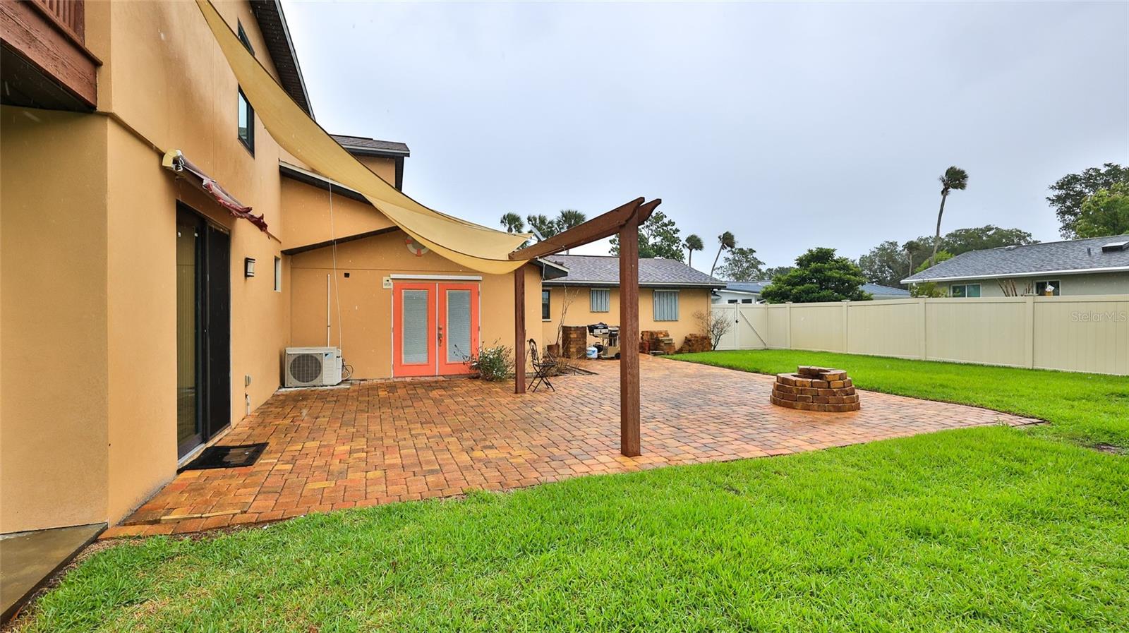 EDGEWATER SHORES UN 01 - Residential