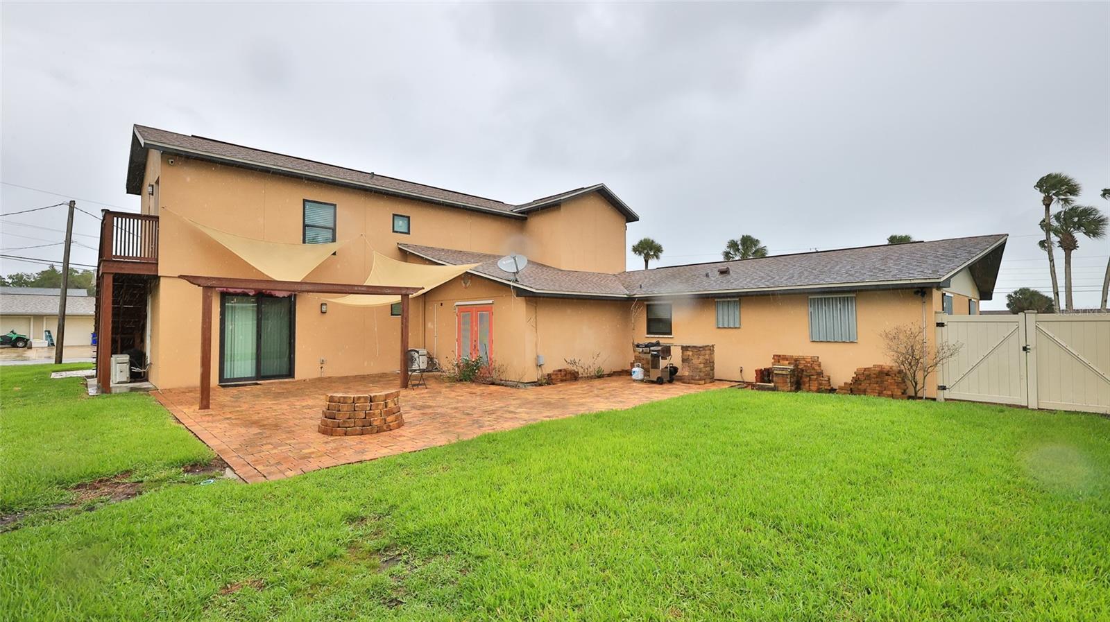 EDGEWATER SHORES UN 01 - Residential