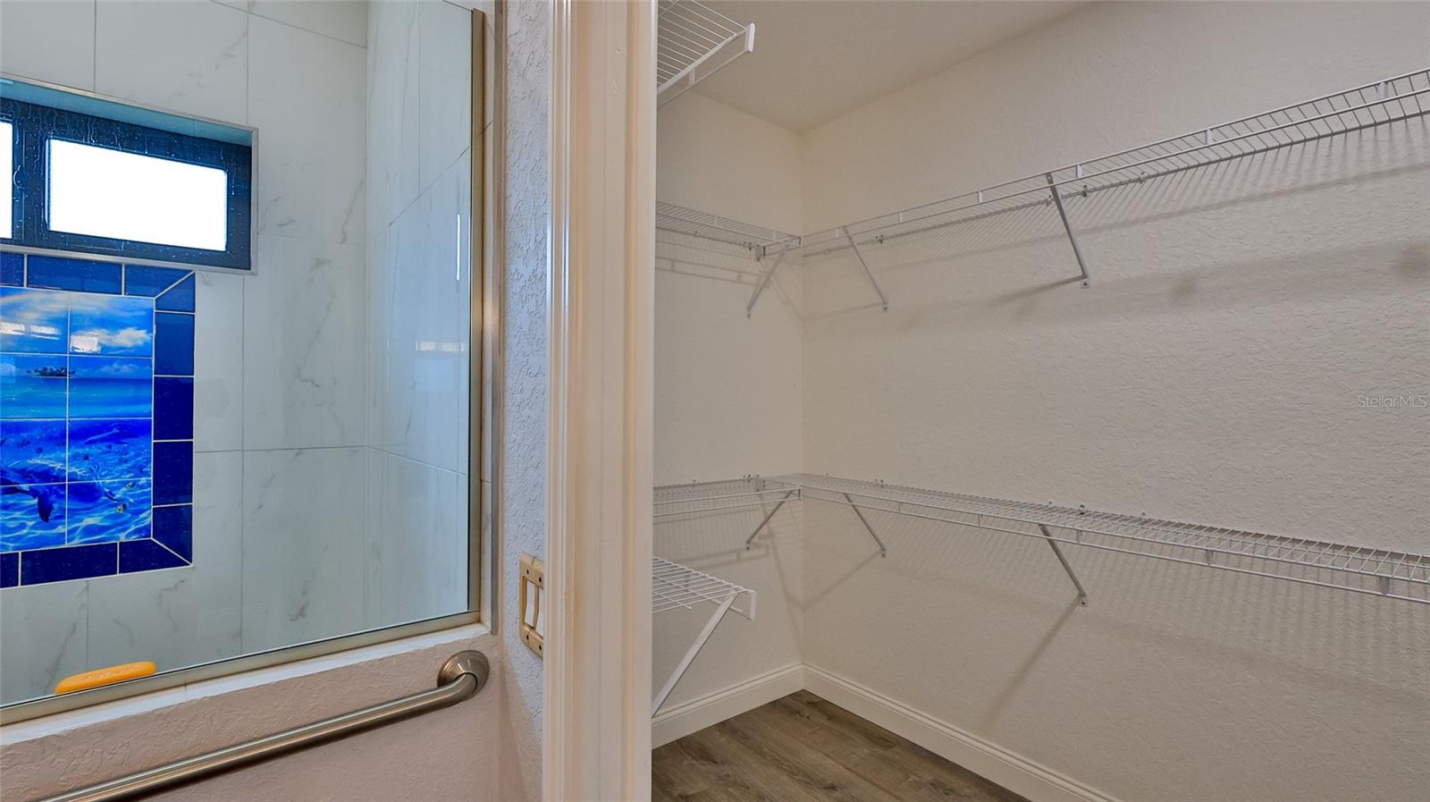 EDGEWATER SHORES UN 01 - Residential