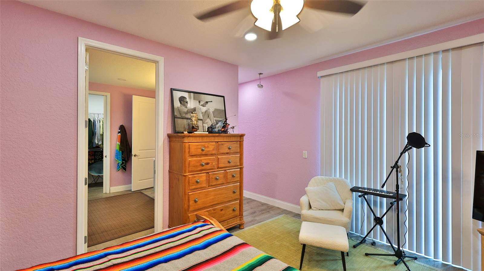 EDGEWATER SHORES UN 01 - Residential