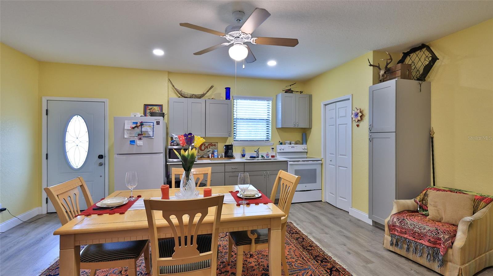 EDGEWATER SHORES UN 01 - Residential