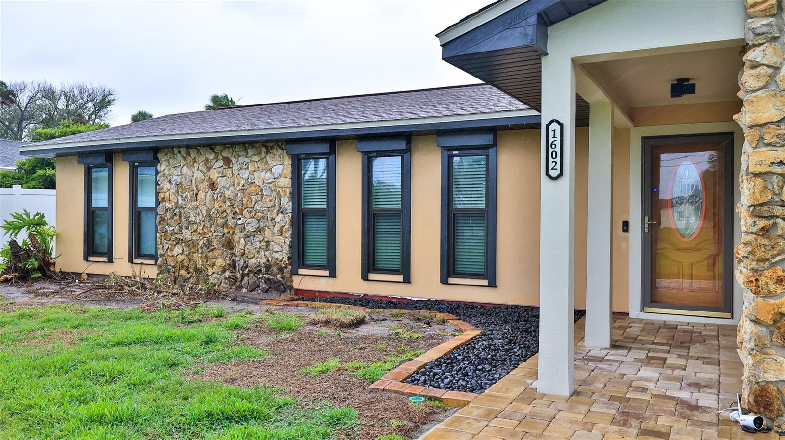 EDGEWATER SHORES UN 01 - Residential