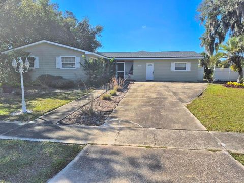 Photo of 2032 Canal Road, Deltona, FL 32738 (MLS # O6360913)