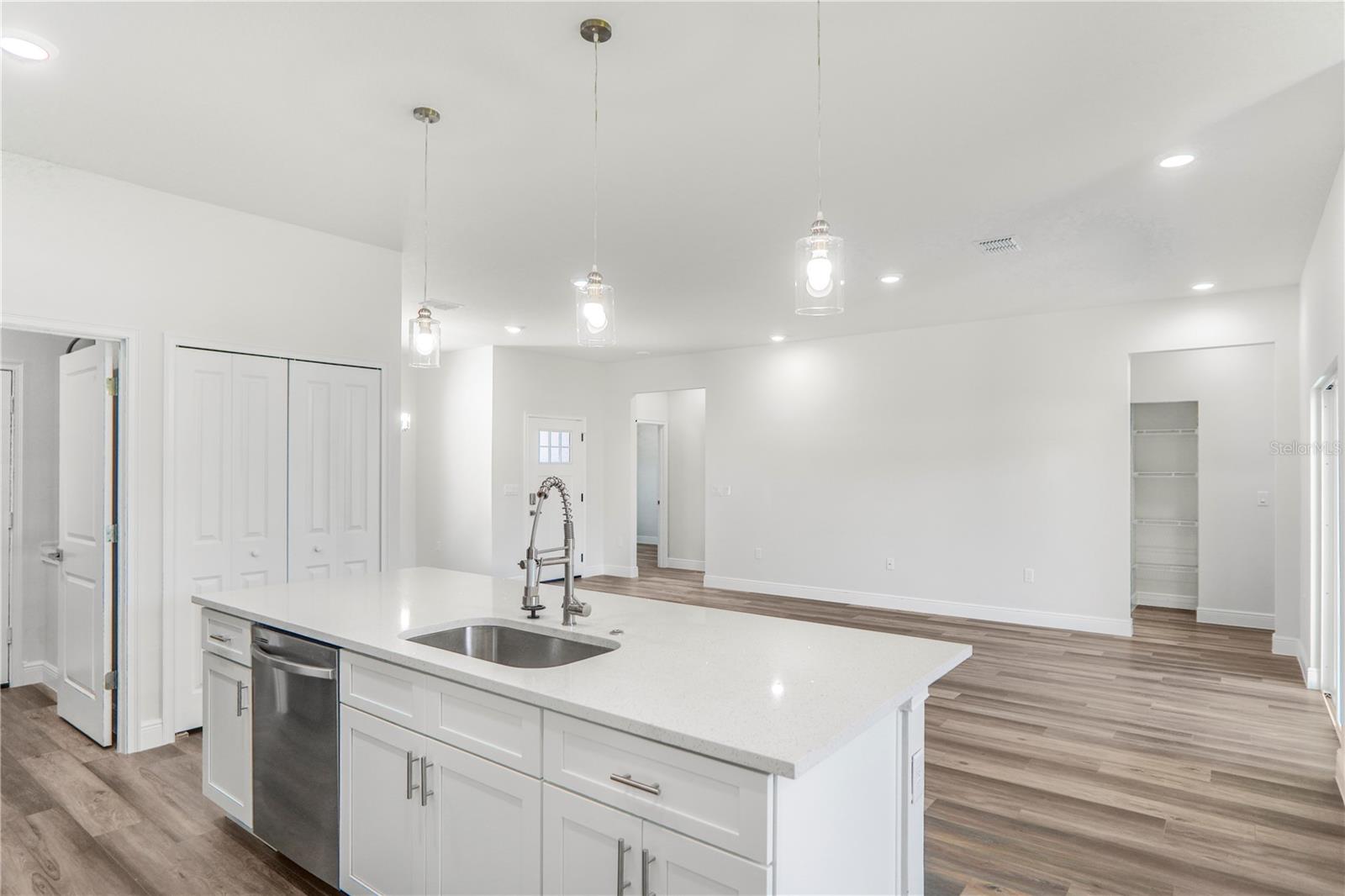 MARION OAKS UN 06 - Residential