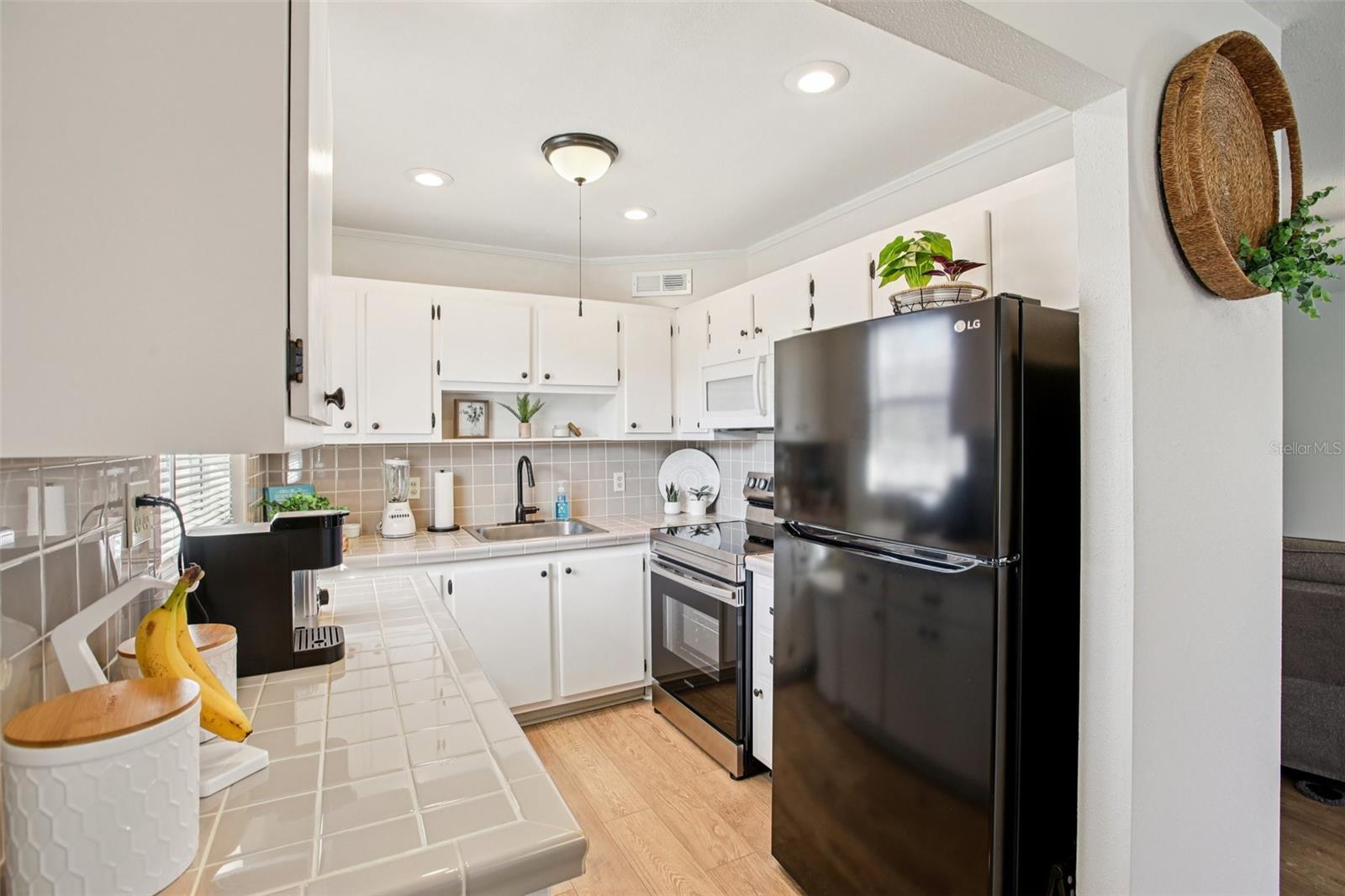 BEDFORD E CONDO - Residential