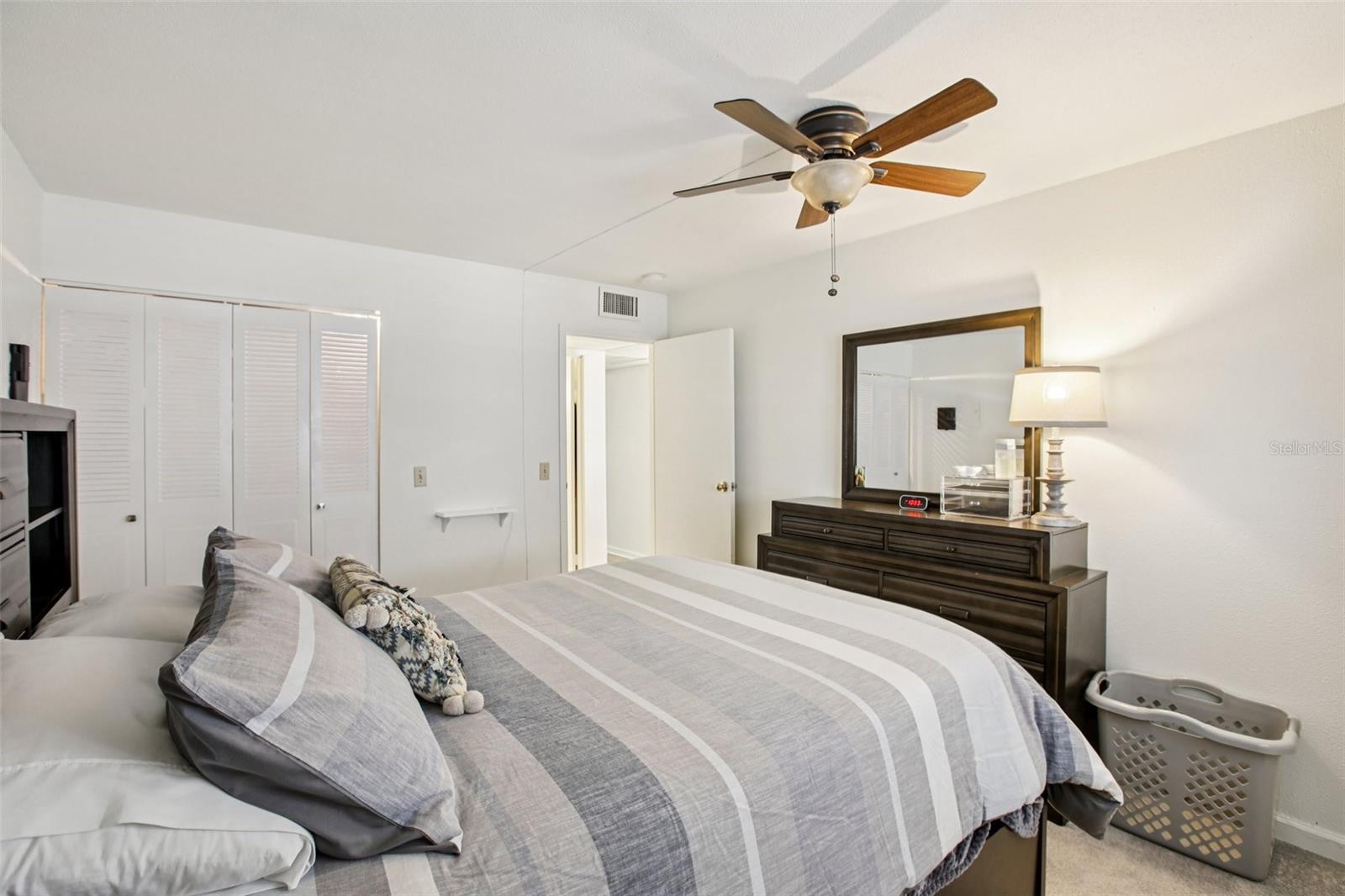 BEDFORD E CONDO - Residential