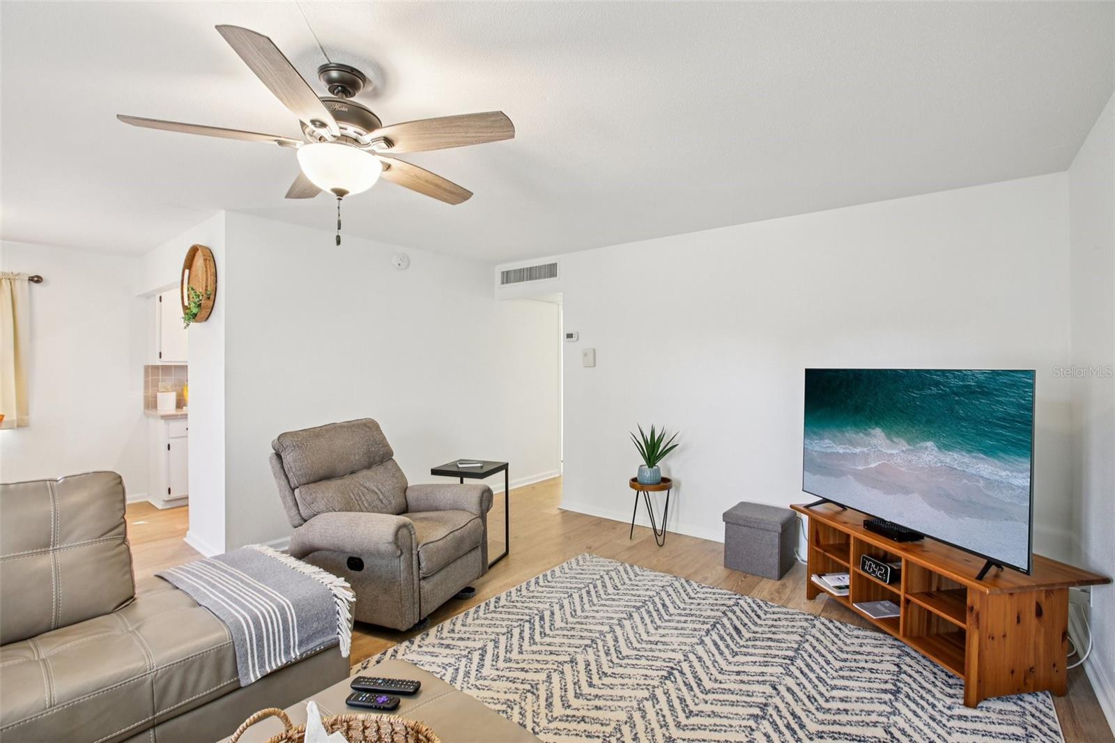 BEDFORD E CONDO - Residential