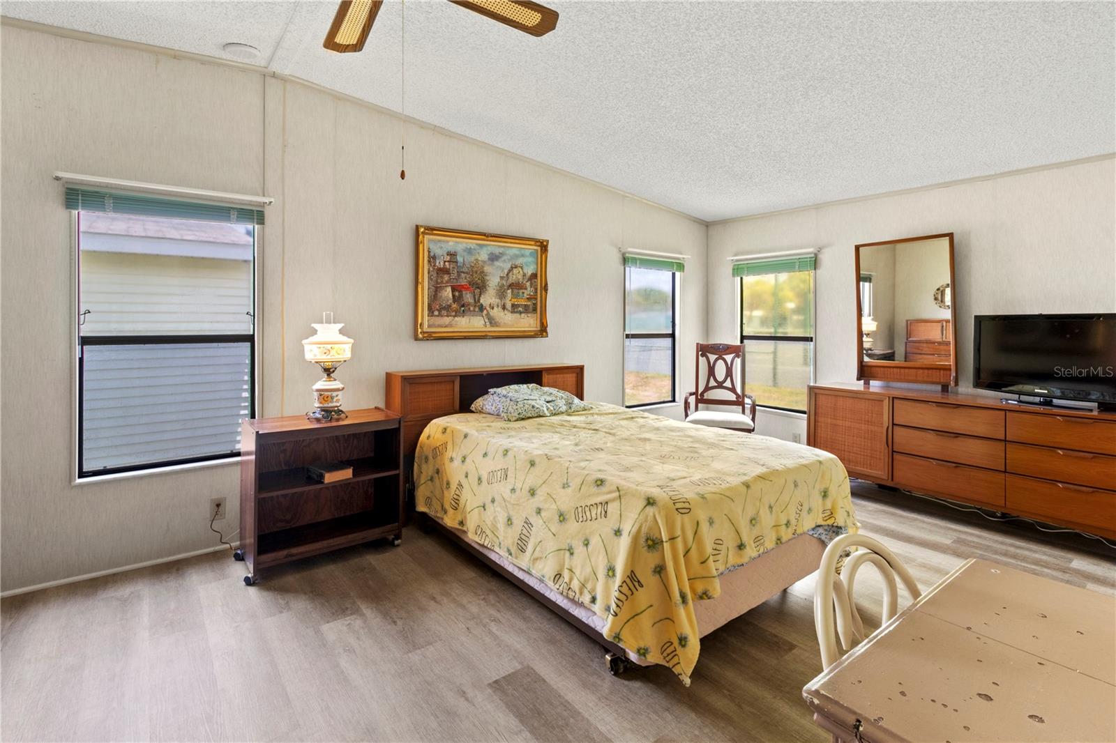 RIDGEWOOD OAKS PH II & III - Residential