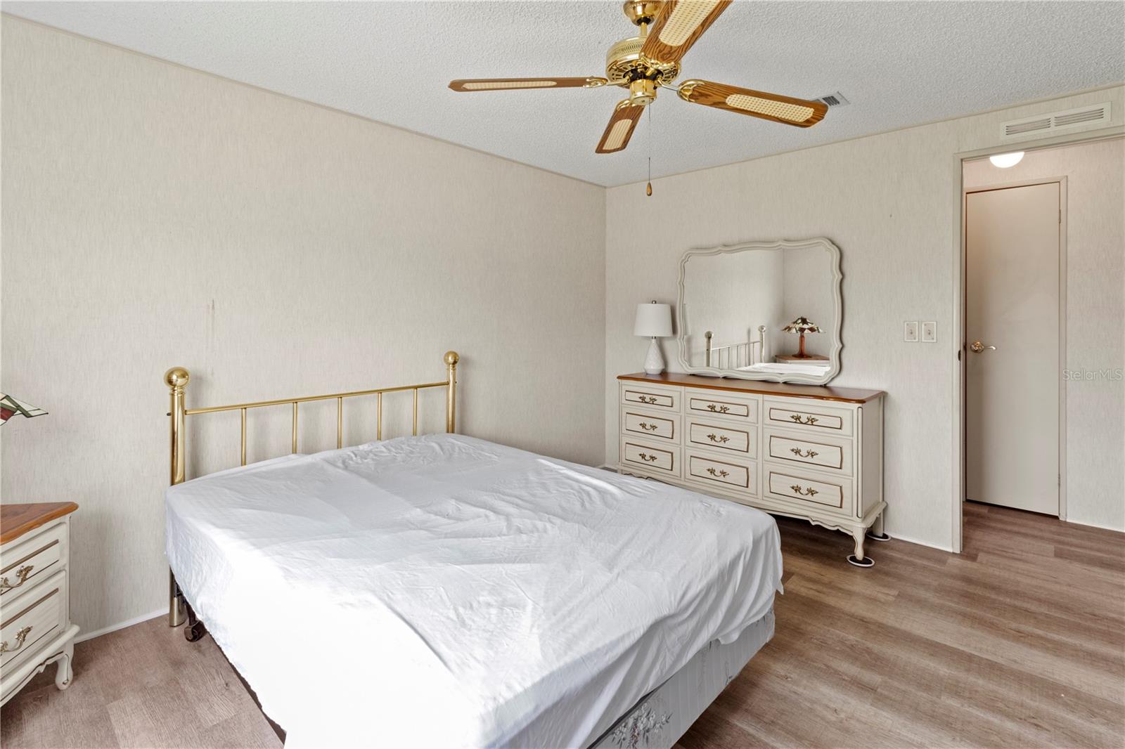 RIDGEWOOD OAKS PH II & III - Residential