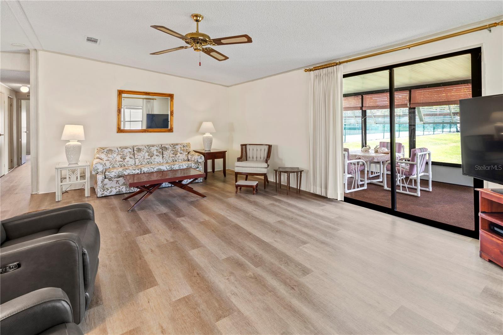 RIDGEWOOD OAKS PH II & III - Residential