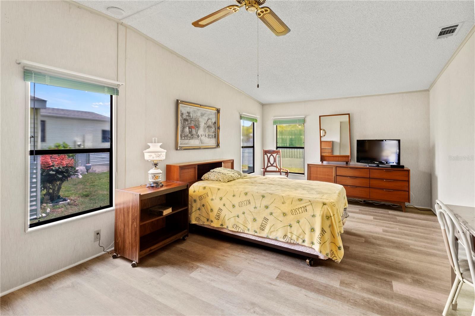 RIDGEWOOD OAKS PH II & III - Residential