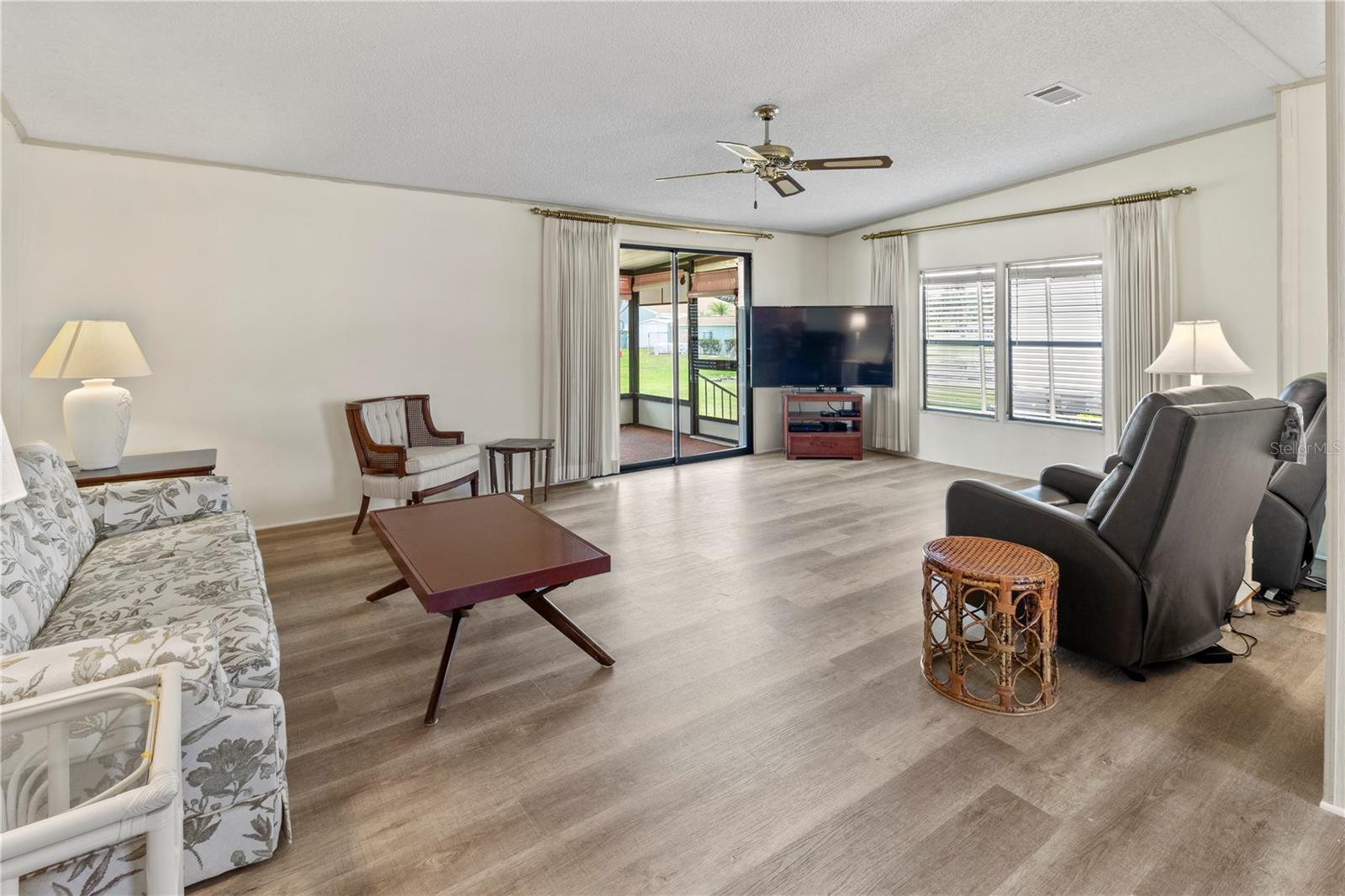 RIDGEWOOD OAKS PH II & III - Residential