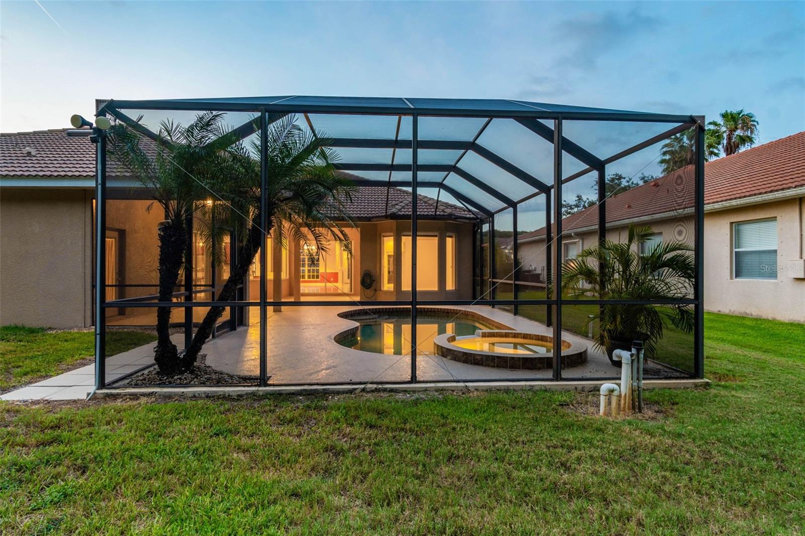 STONEYBROOK AT HERITAGE HARBOUR D-1 - Residential