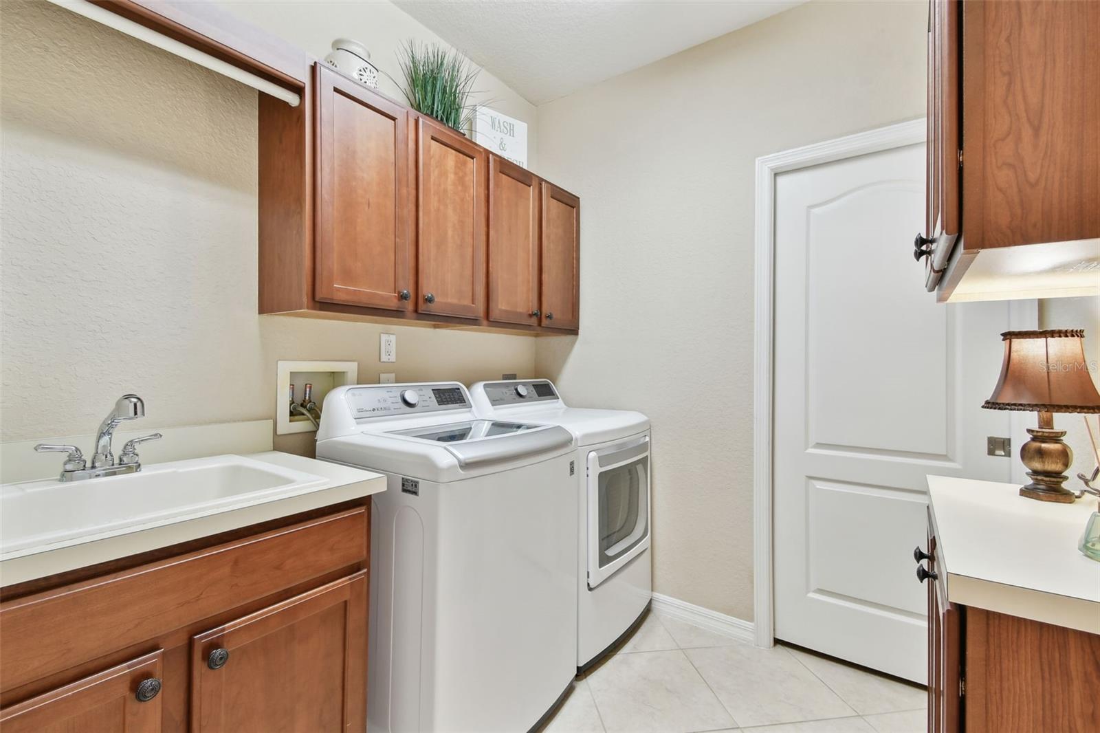 STONEYBROOK AT HERITAGE HARBOUR D-1 - Residential