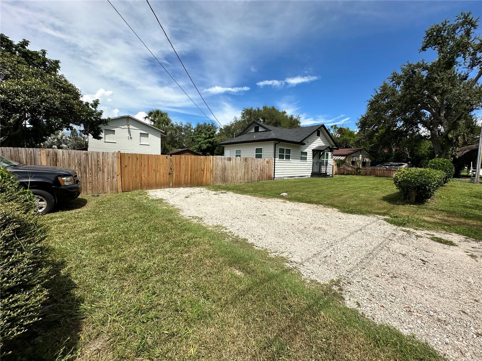 HIGHLAND PARK - Residential