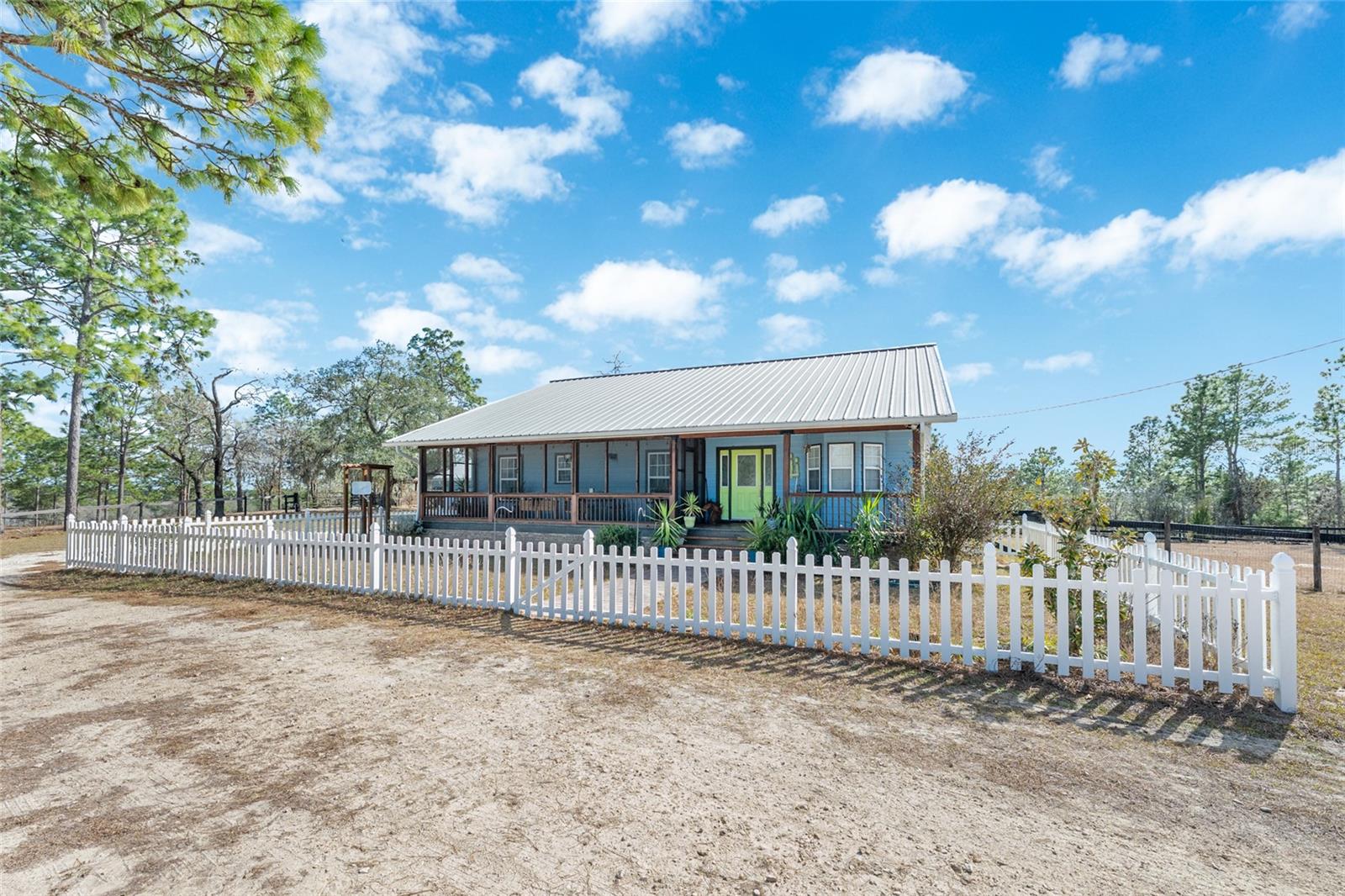 TRIPLE CROWN FARMS - Residential