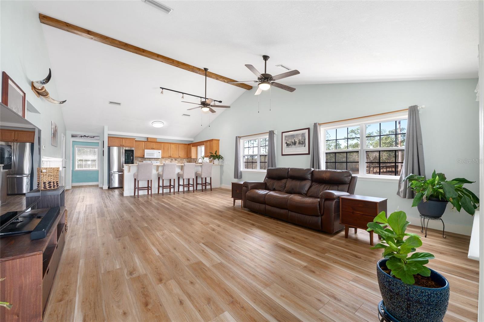 TRIPLE CROWN FARMS - Residential