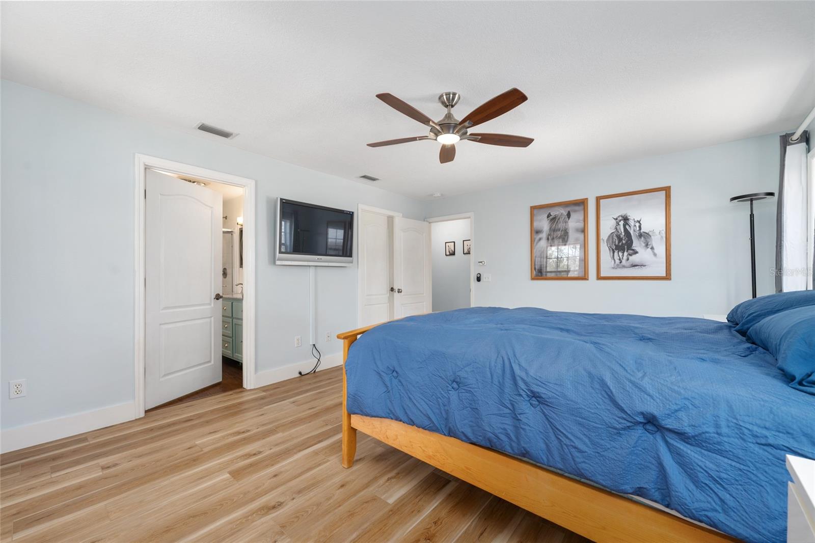 TRIPLE CROWN FARMS - Residential