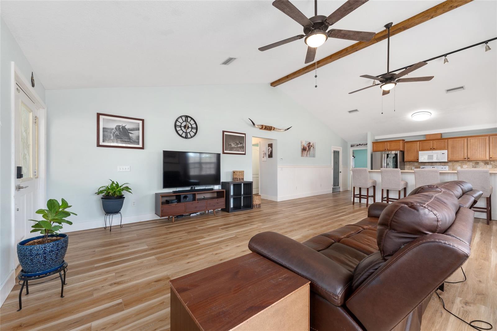 TRIPLE CROWN FARMS - Residential