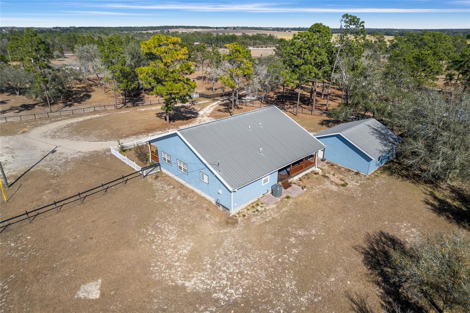 TRIPLE CROWN FARMS - Residential