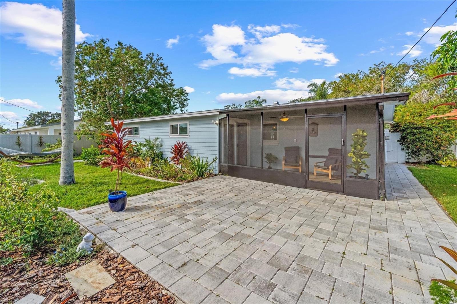 SHERYL MANOR UNIT 2 1ST ADD - Residential