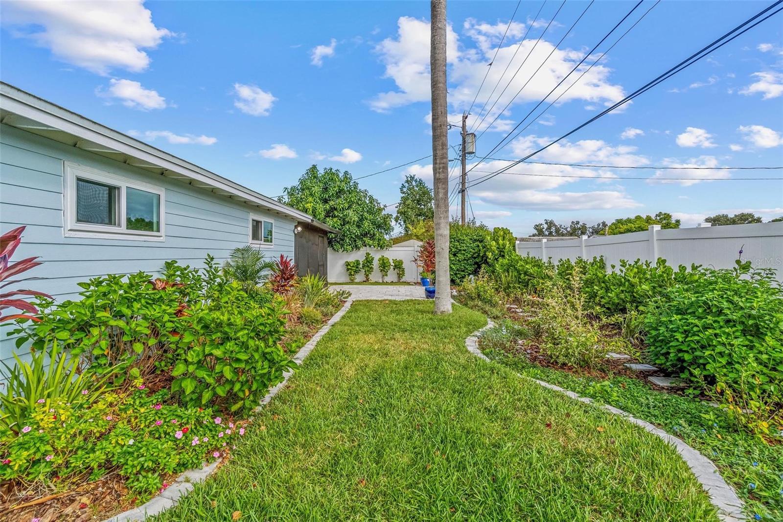 SHERYL MANOR UNIT 2 1ST ADD - Residential